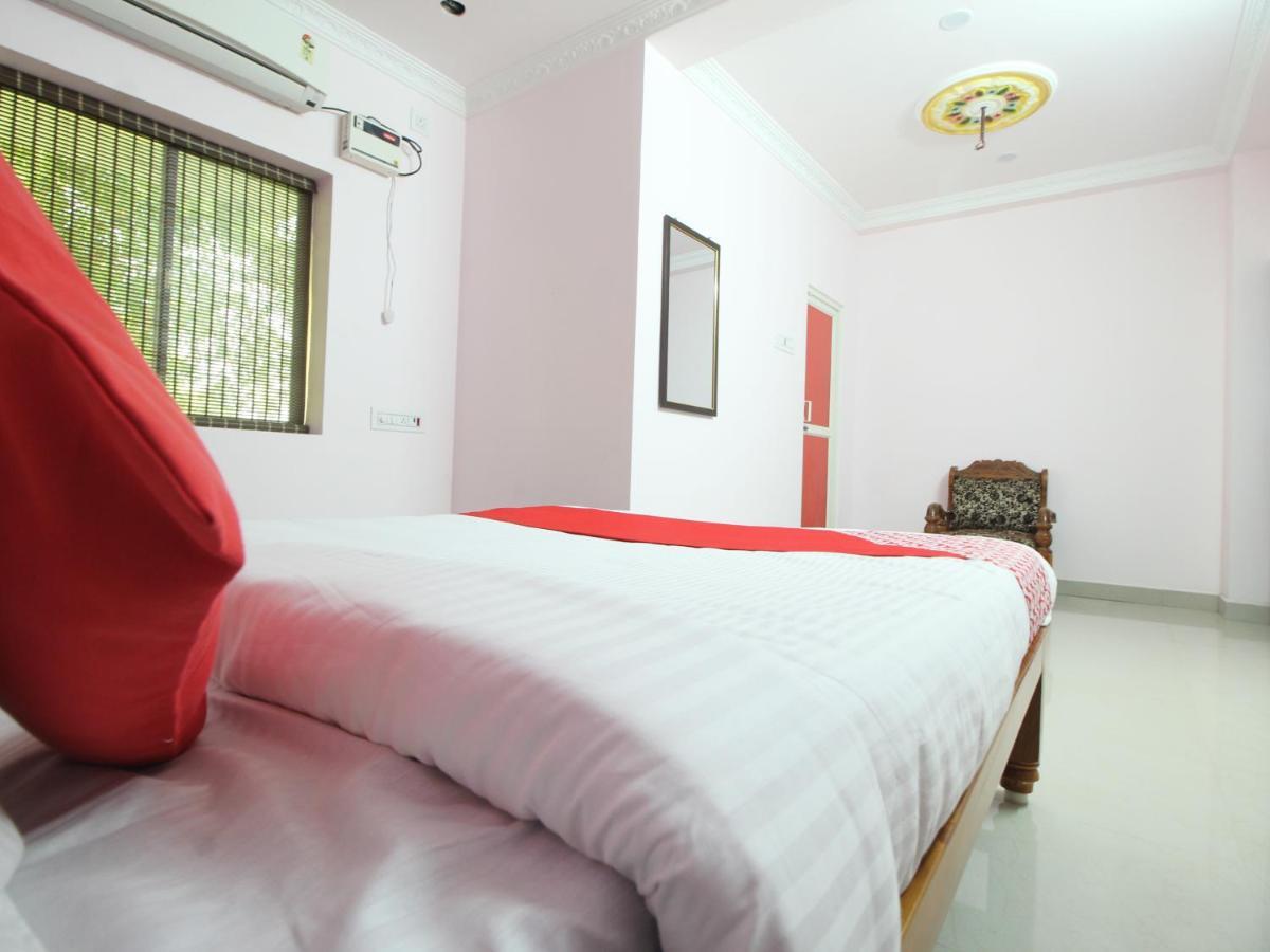 Jms Guest House Tirunallar Экстерьер фото